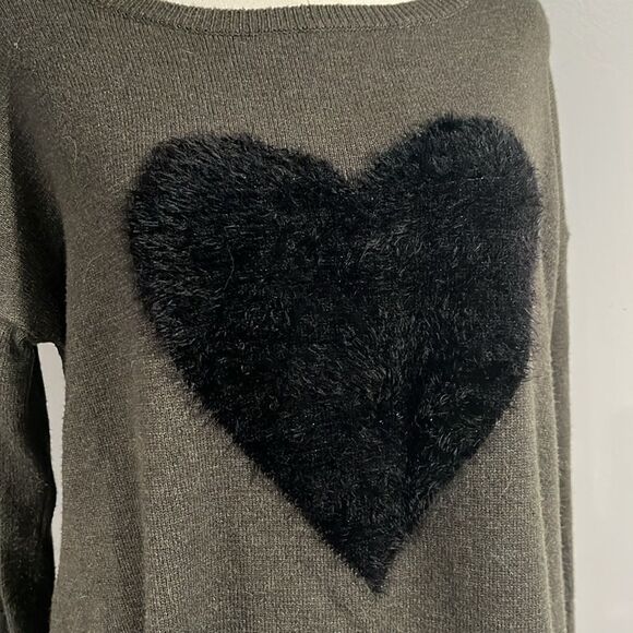 Molly Bracken NWOT Cozy Black Heart Sweater S/M - Picture 5 of 6